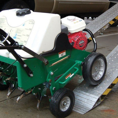 aerateur carotteur gazon 2.jpg